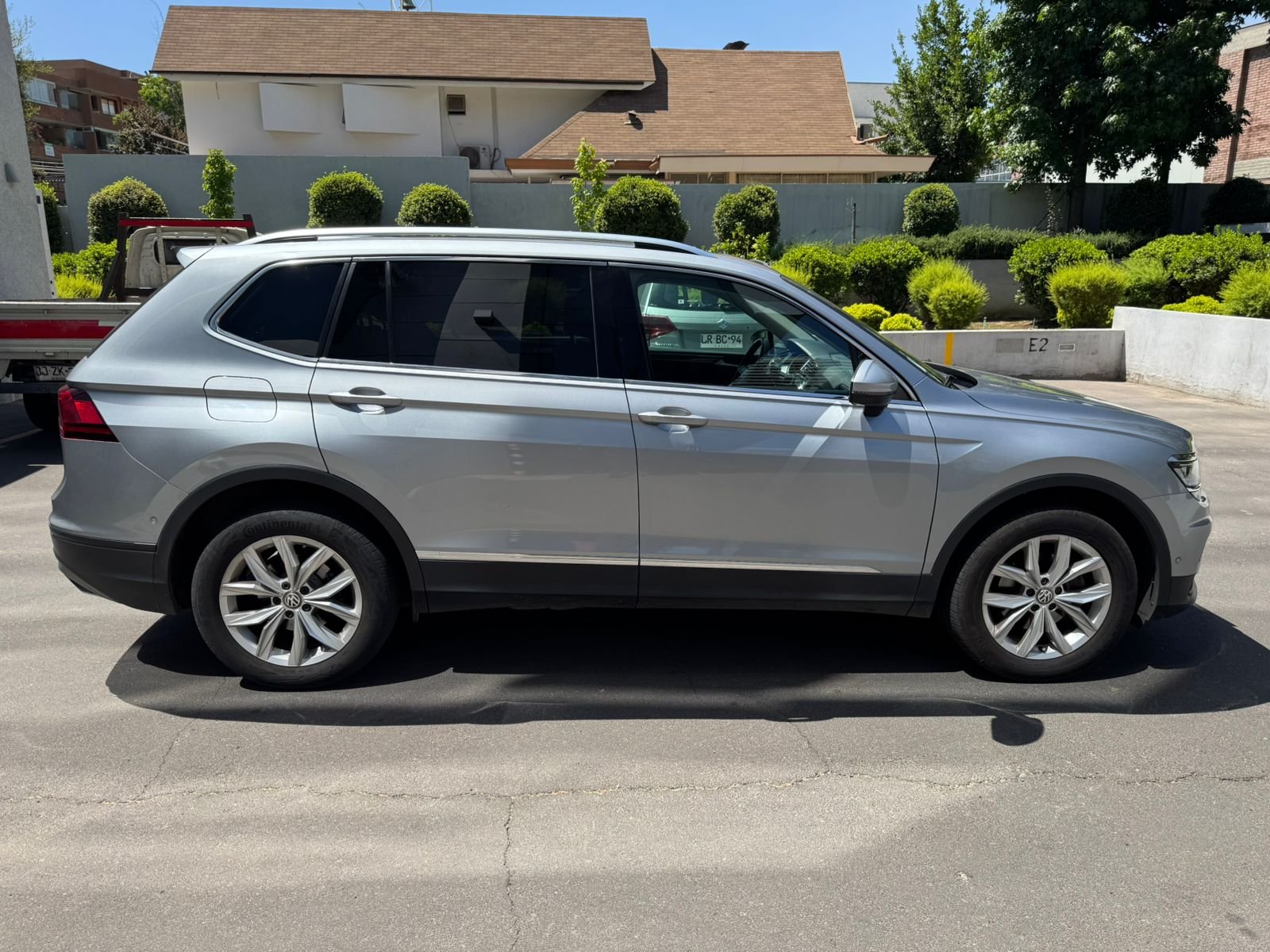 Volkswagen Tiguan — foto 5 de 20