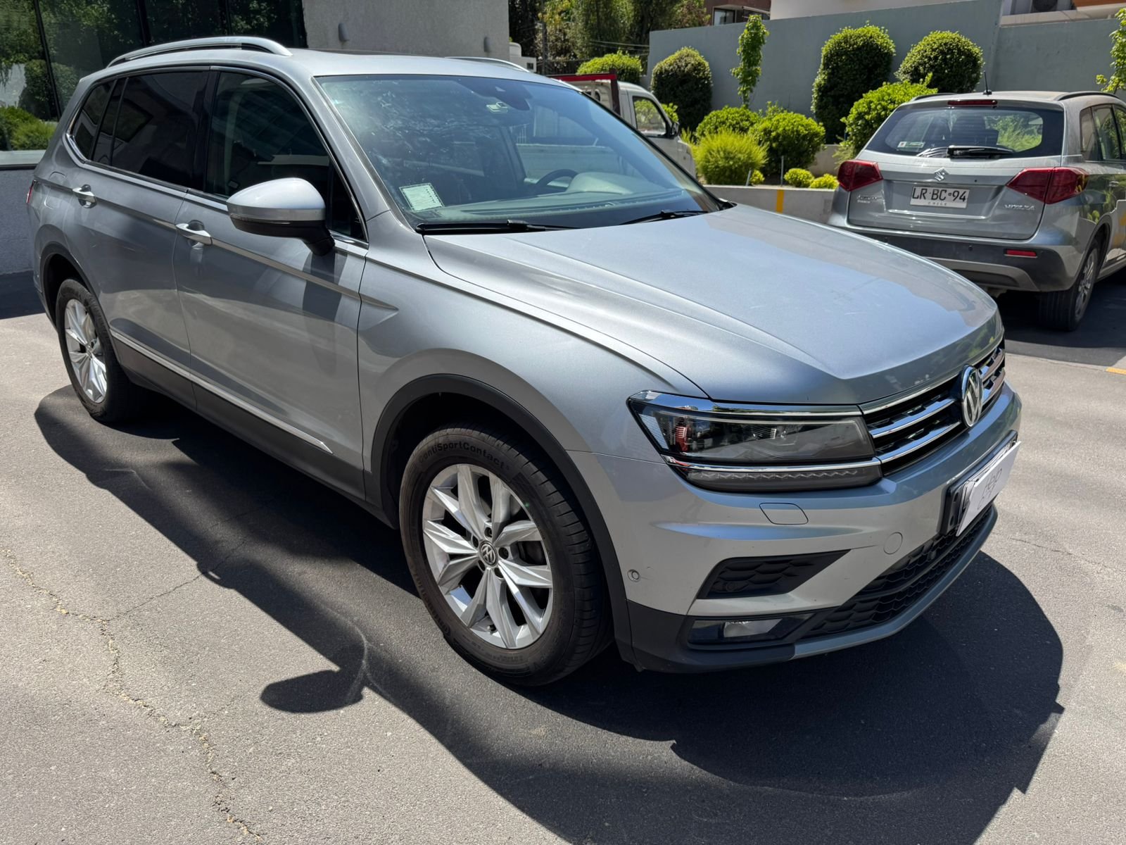 Volkswagen Tiguan — foto 6 de 20