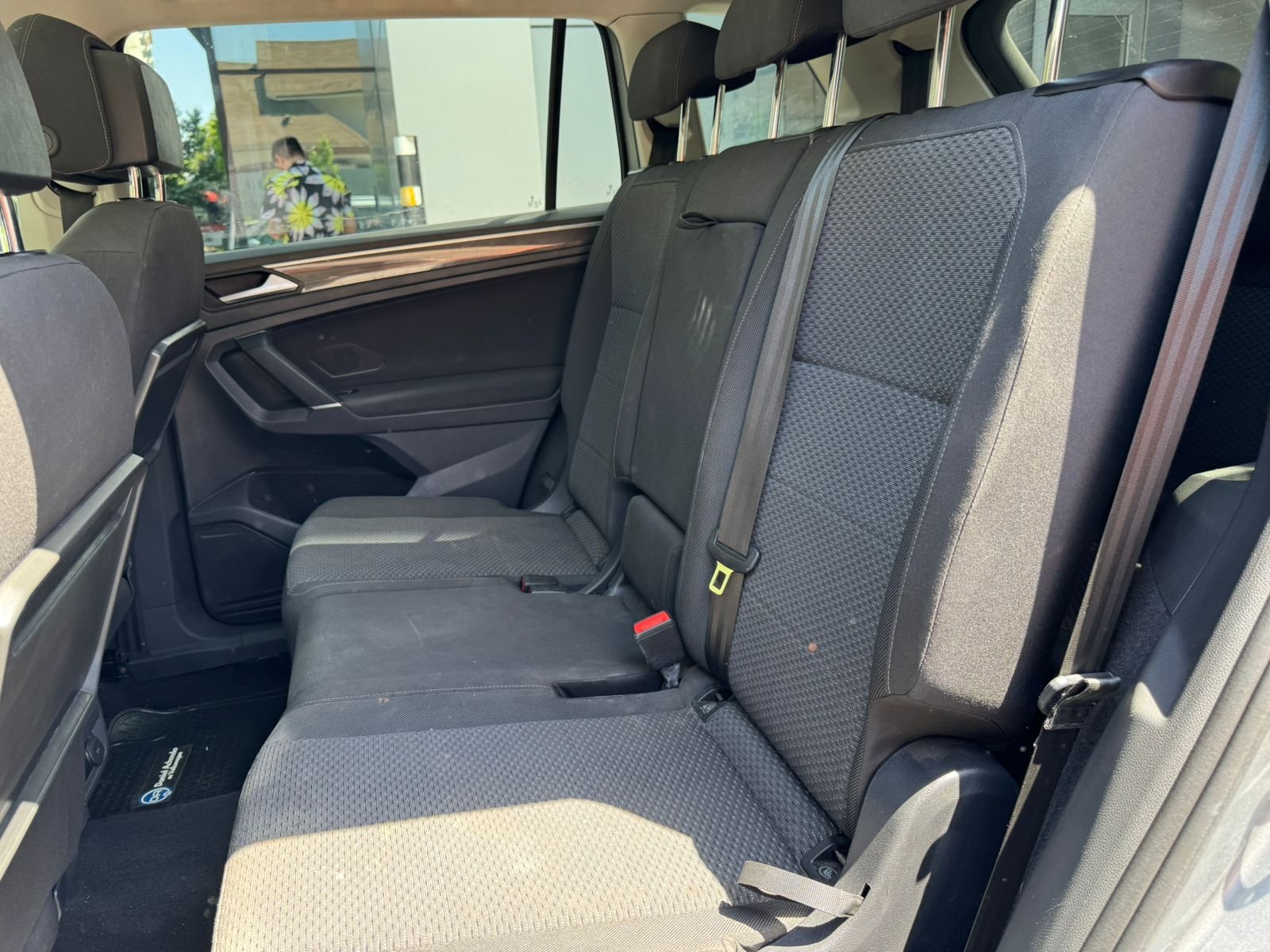 Volkswagen Tiguan — foto 9 de 20