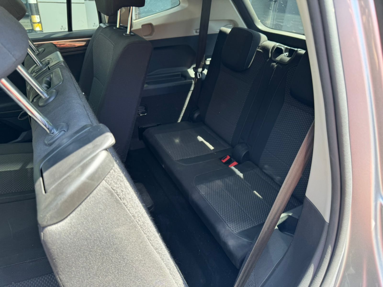 Volkswagen Tiguan — foto 10 de 20