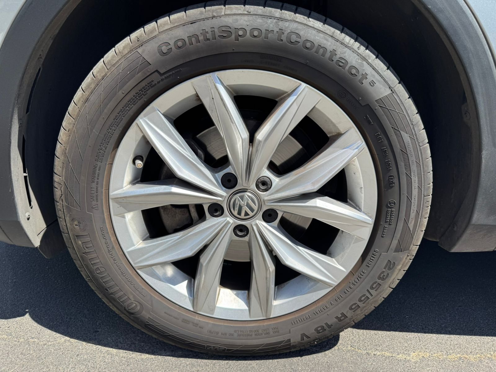 Volkswagen Tiguan — foto 19 de 20