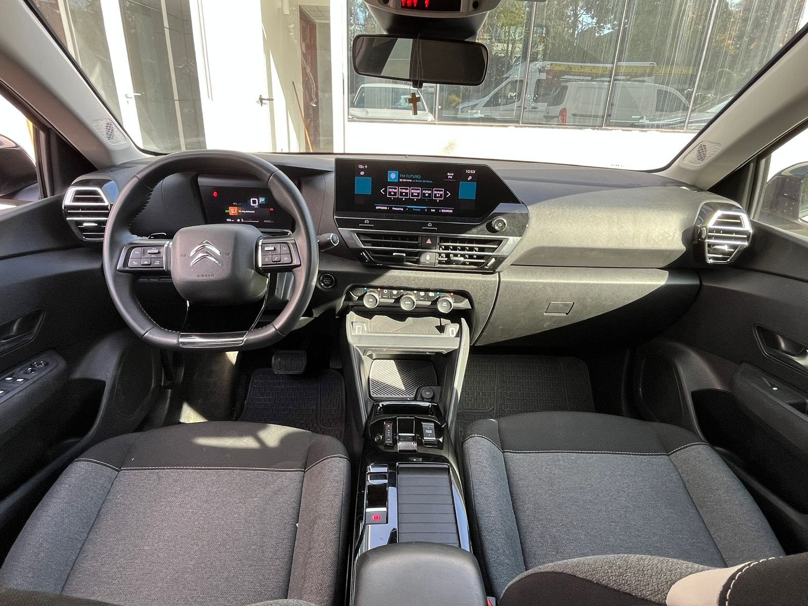 Citroën C4 — foto 11 de 23