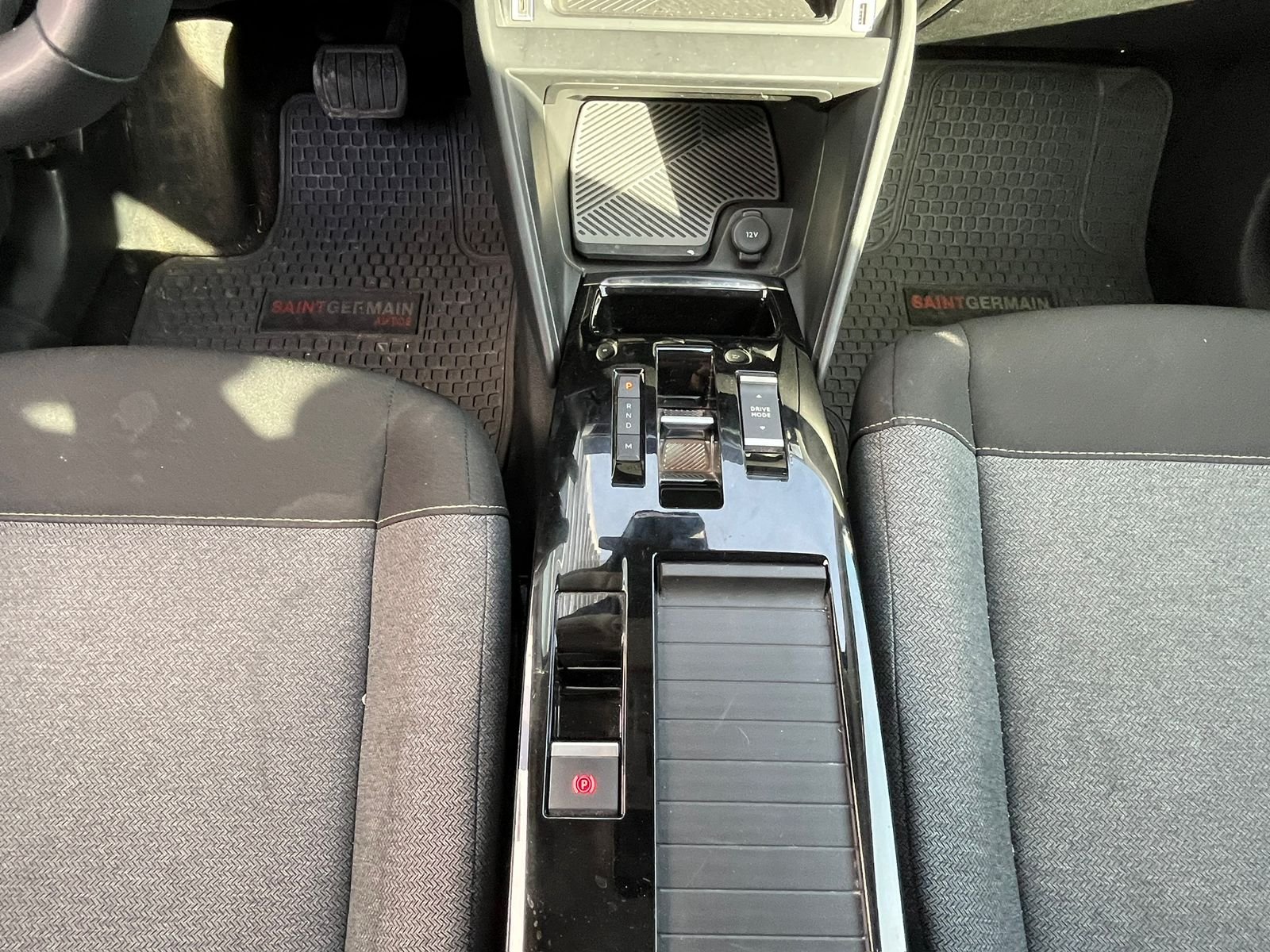 Citroën C4 — foto 15 de 23