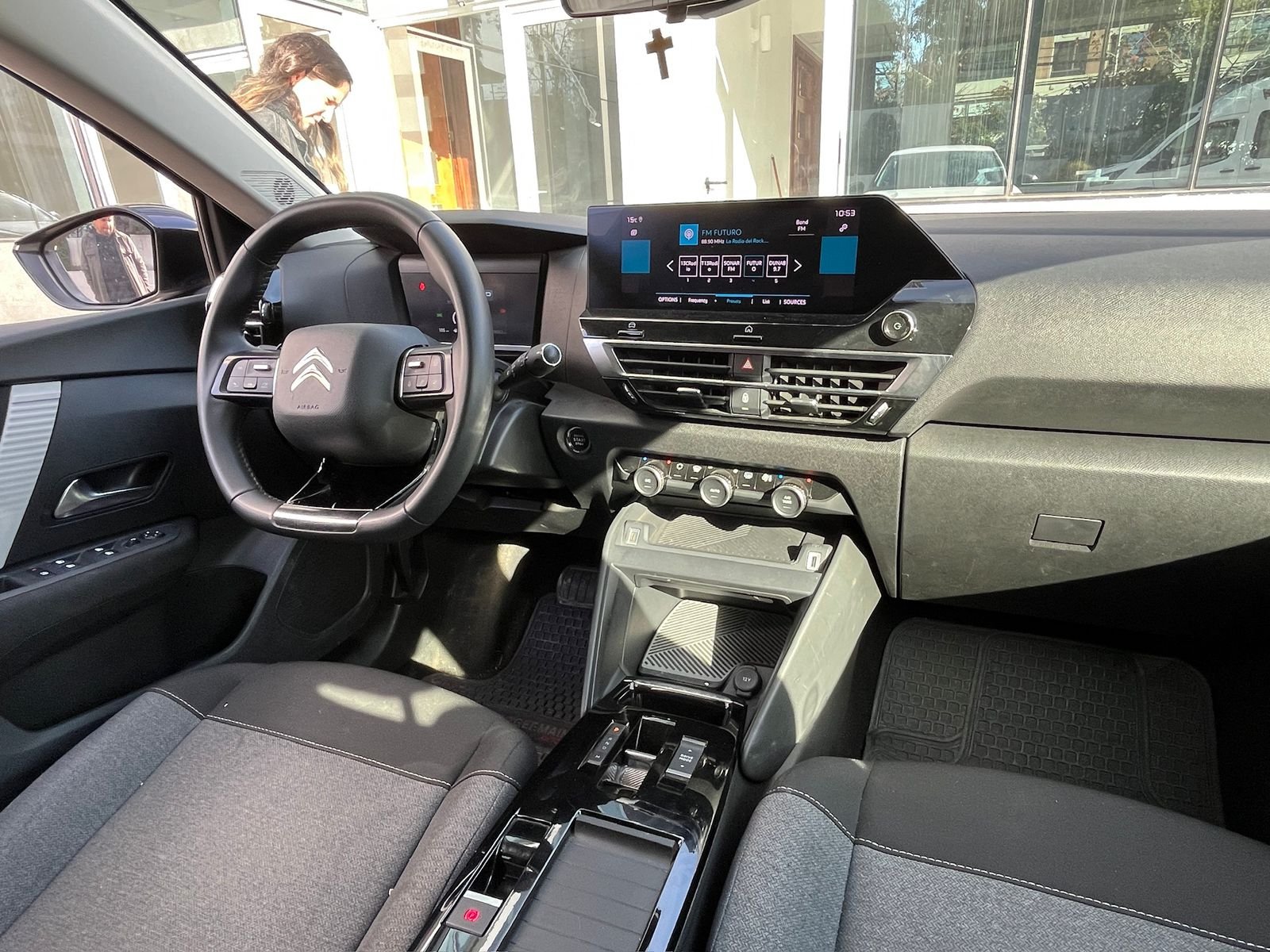 Citroën C4 — foto 16 de 23