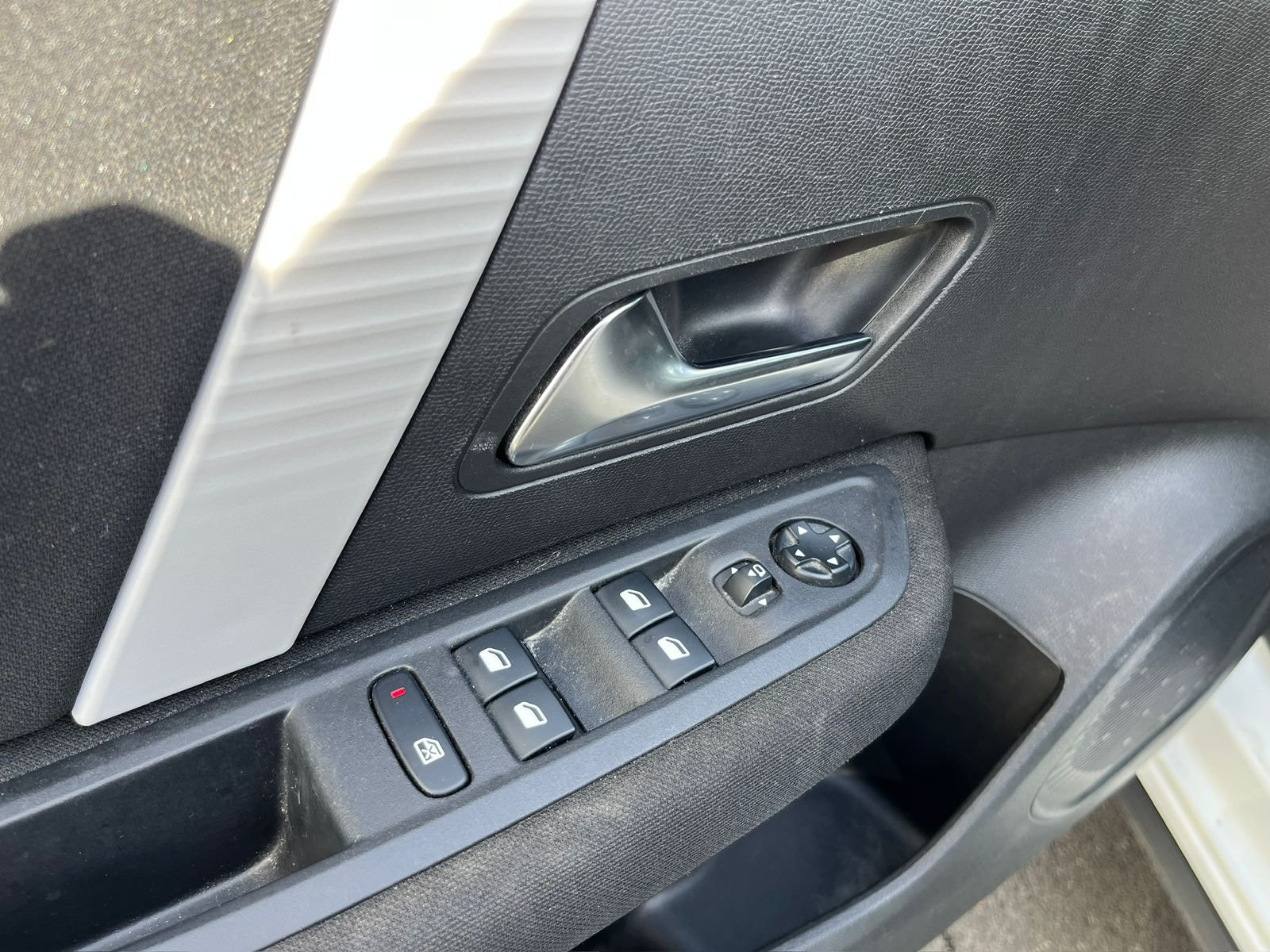 Citroën C4 — foto 17 de 23