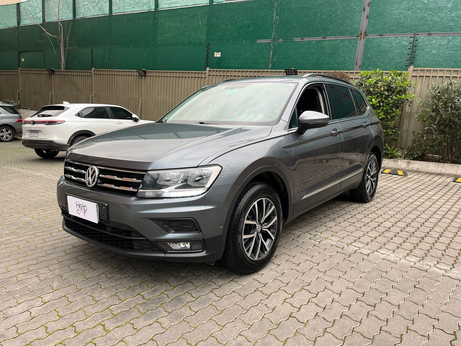 Volkswagen Tiguan — foto 25 de 25