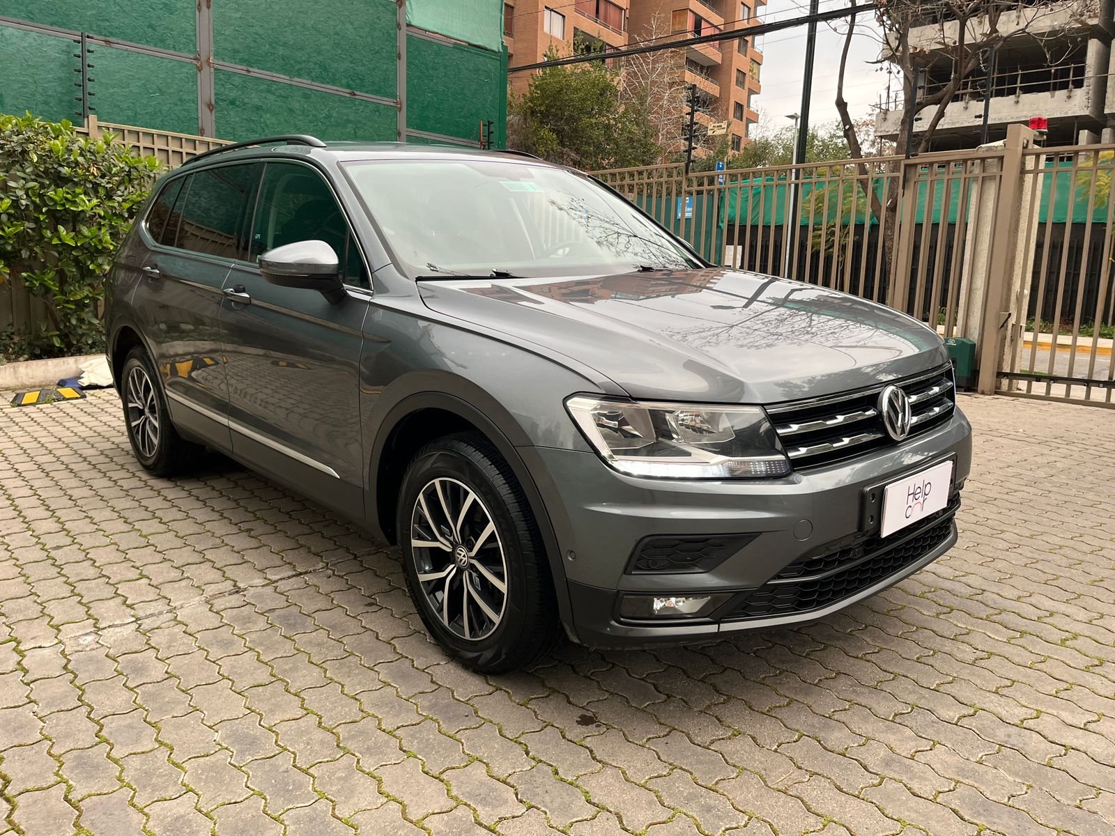 Volkswagen Tiguan — foto 6 de 25