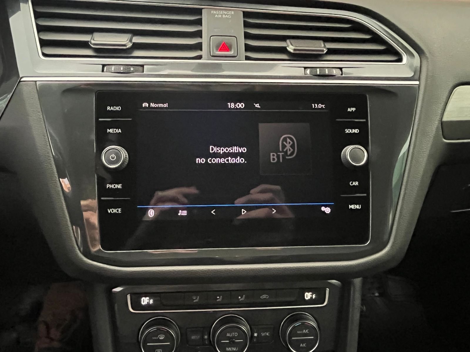Volkswagen Tiguan — foto 20 de 25