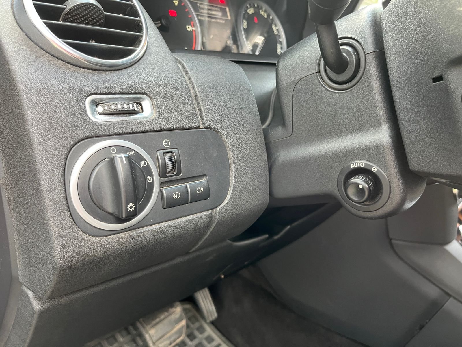 Land Rover Discovery 4 — foto 24 de 32