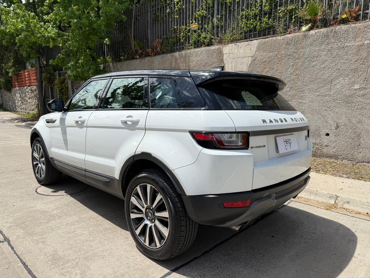 Land Rover Evoque — foto 2 de 23