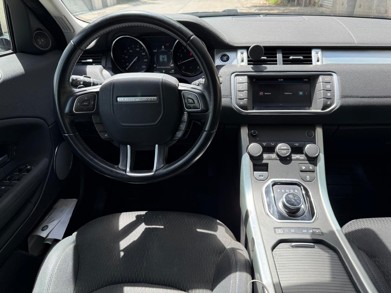 Land Rover Evoque — foto 12 de 23