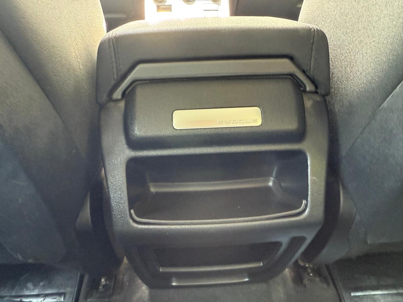 Land Rover Evoque — foto 22 de 23