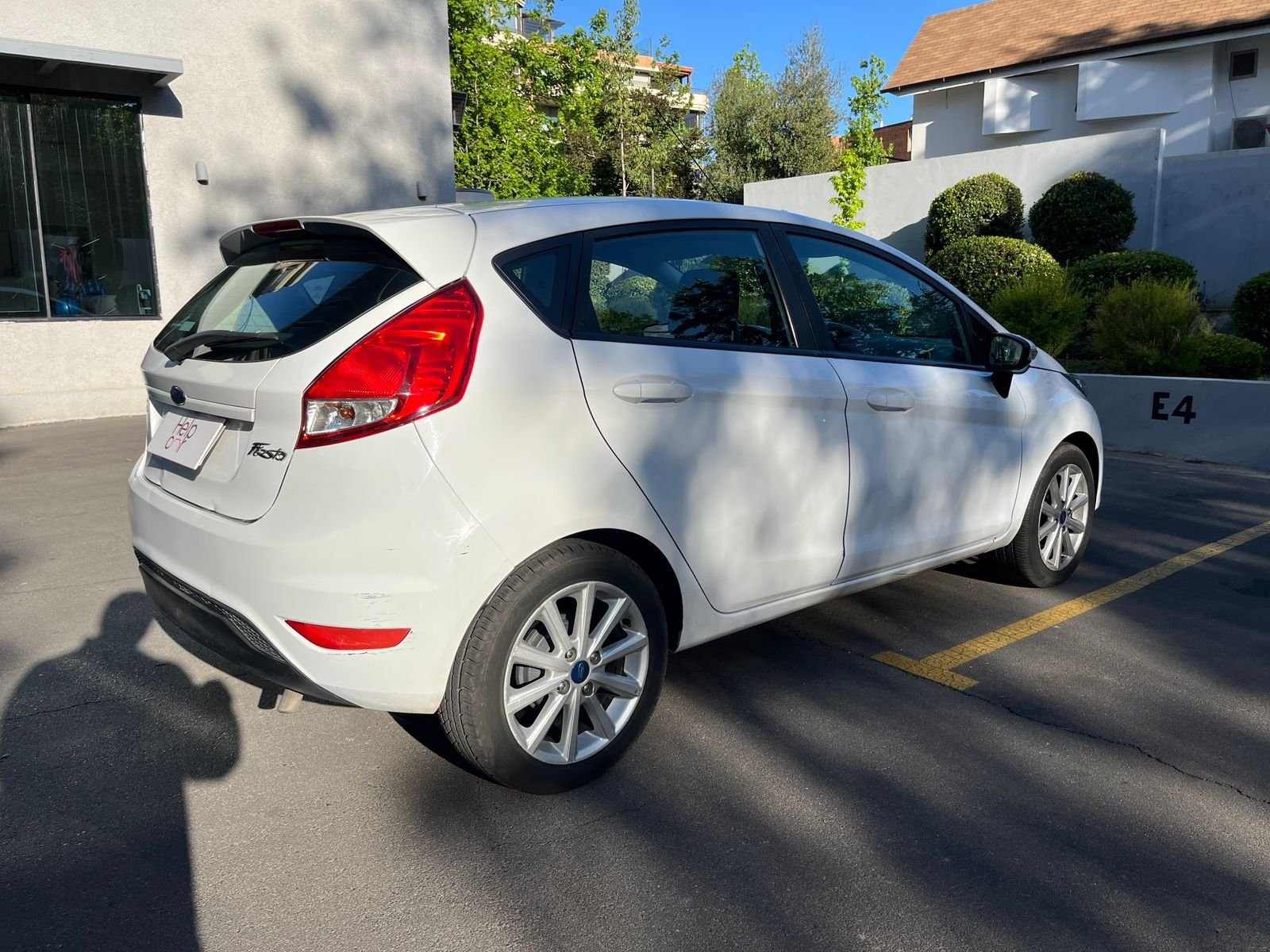 Ford Fiesta — foto 4 de 23