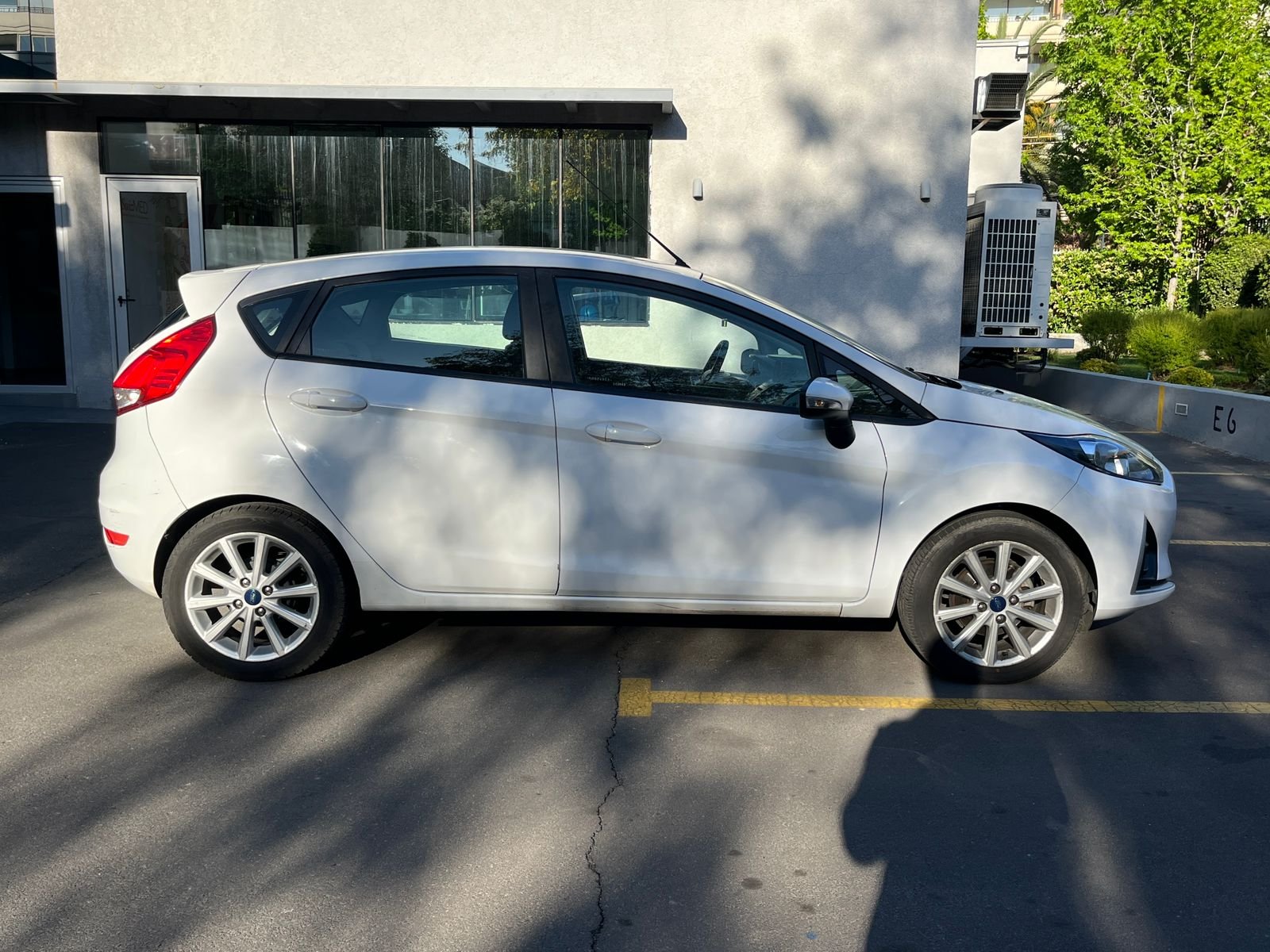 Ford Fiesta — foto 5 de 23