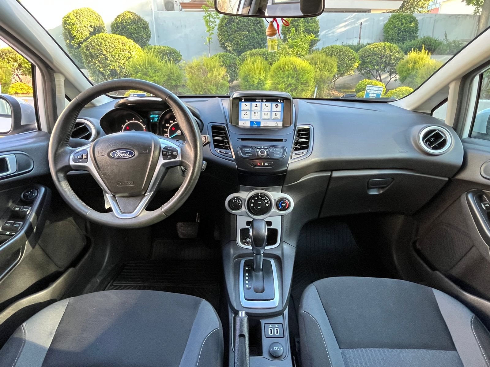 Ford Fiesta — foto 11 de 23