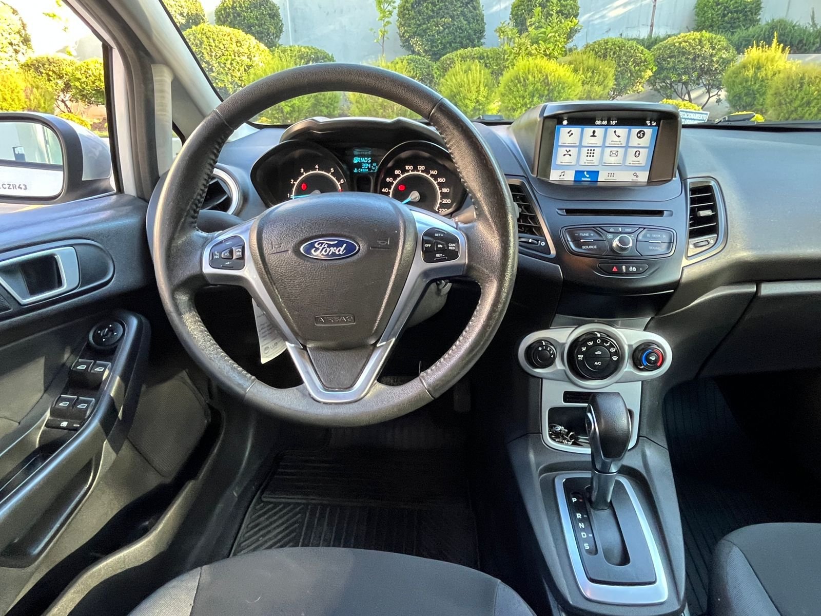 Ford Fiesta — foto 12 de 23