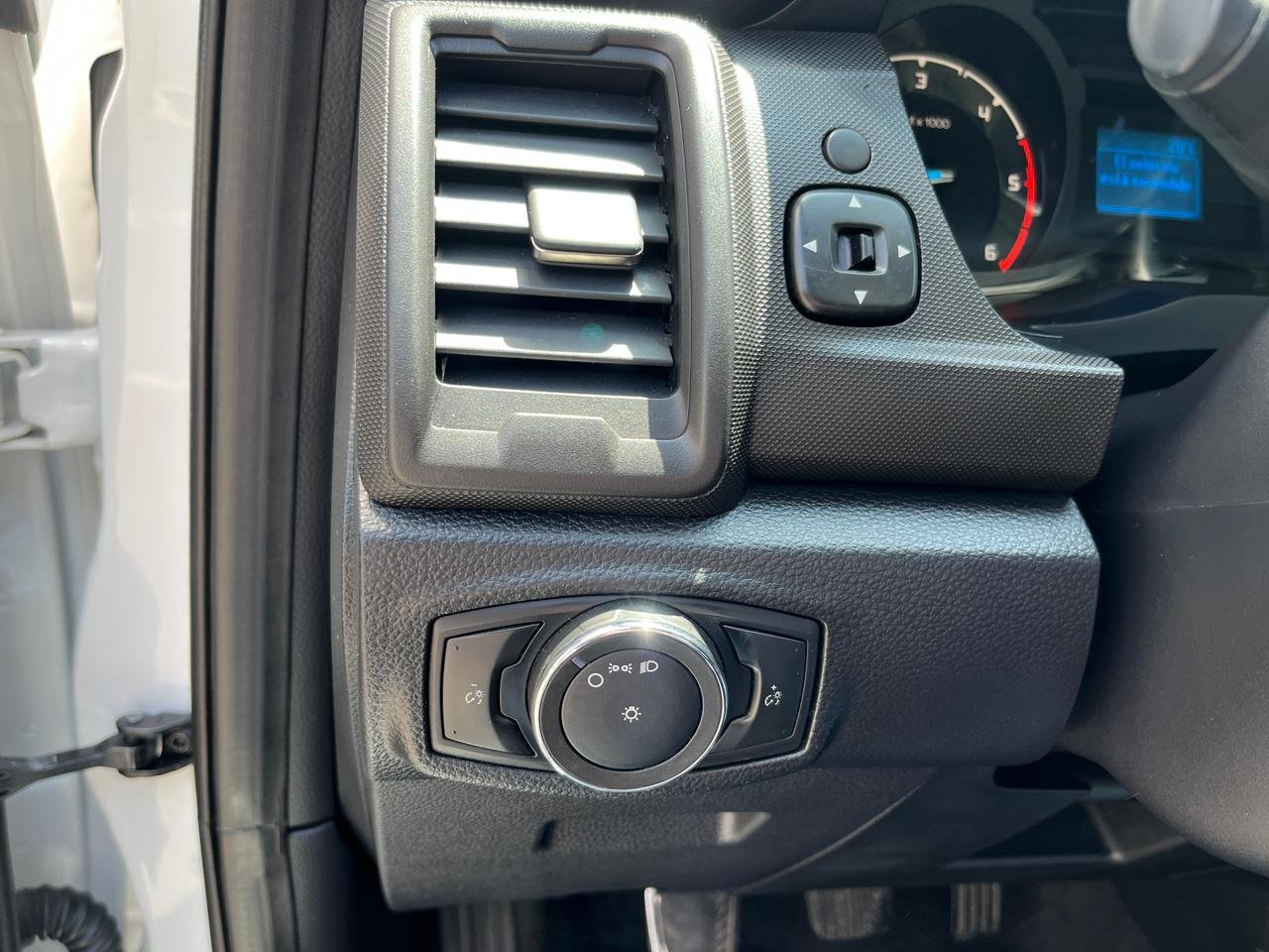 Ford Ranger — foto 20 de 23