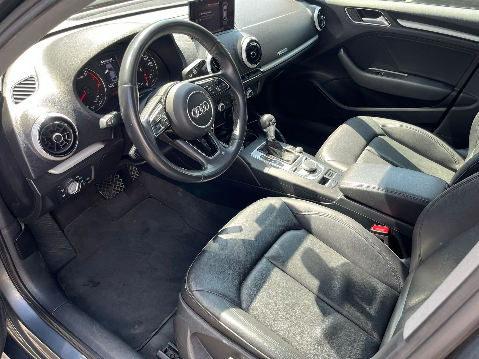 Audi A3 — foto 8 de 24