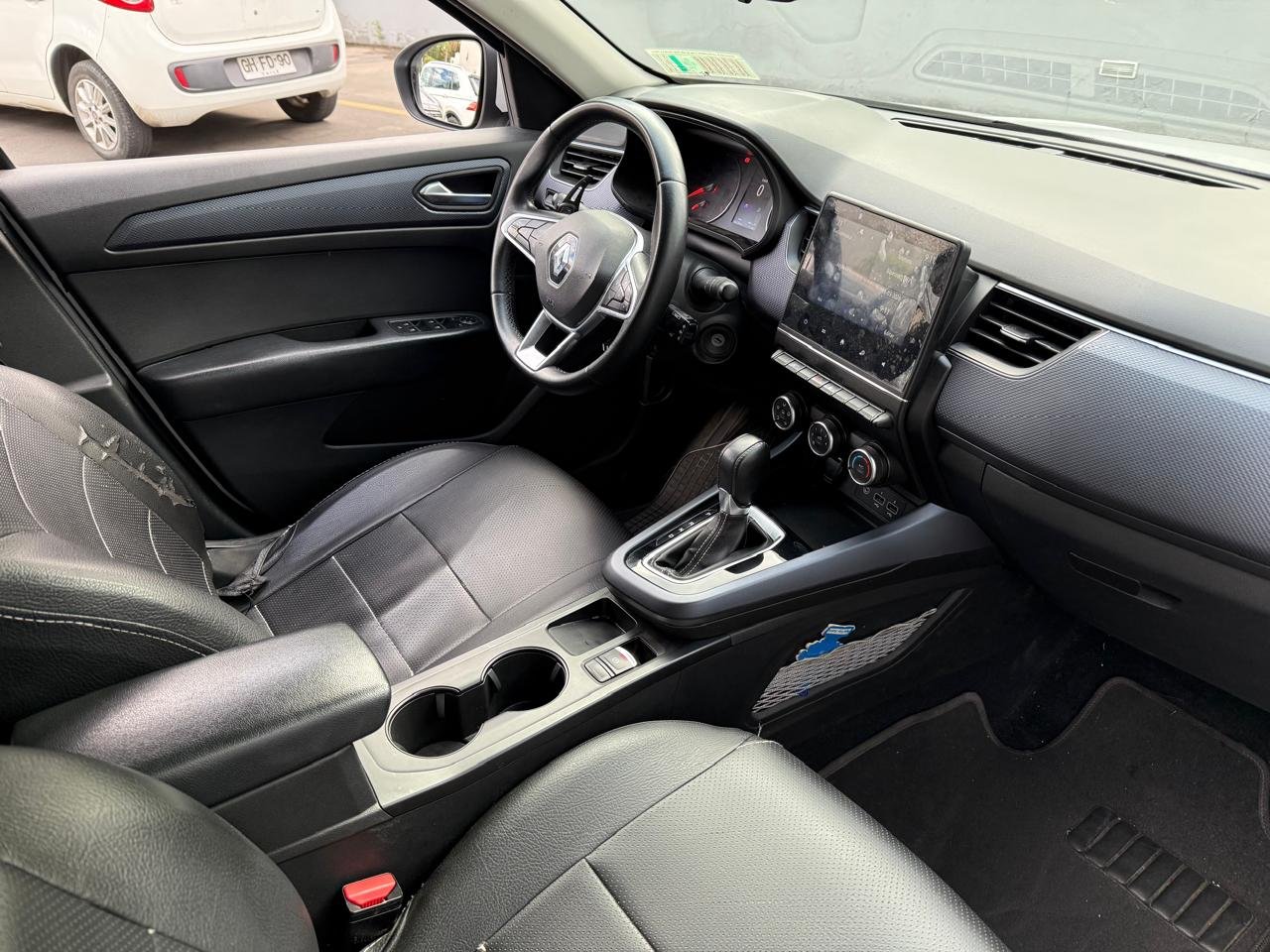 Renault Arkana — foto 10 de 21