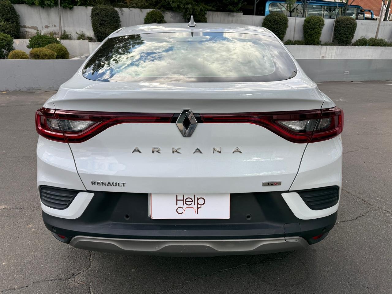 Renault Arkana — foto 3 de 21