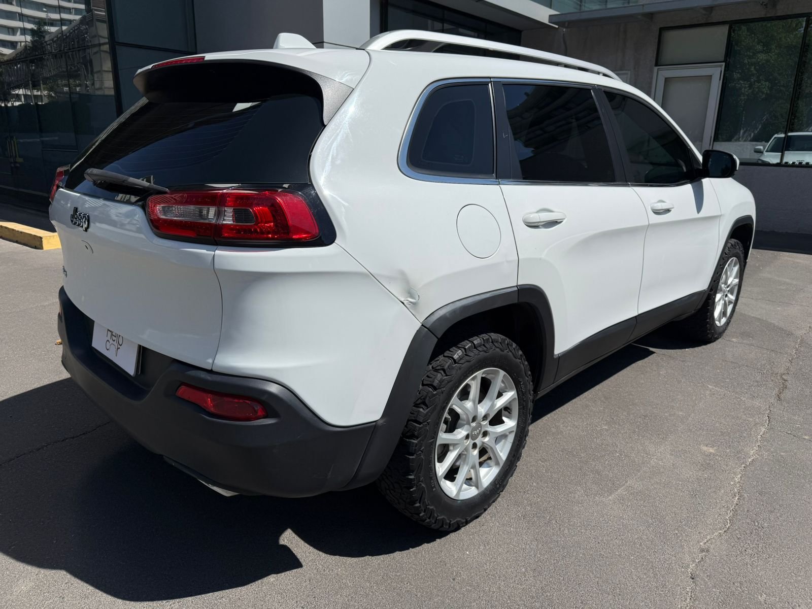 Jeep Cherokee — foto 4 de 22