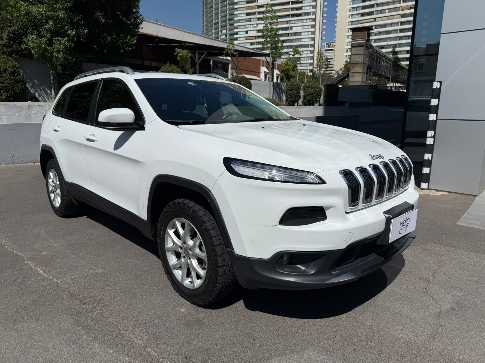 Jeep Cherokee — foto 6 de 22