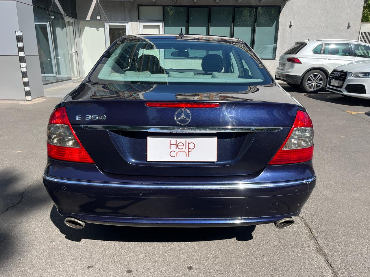 Mercedes-Benz E350 — foto 3 de 30