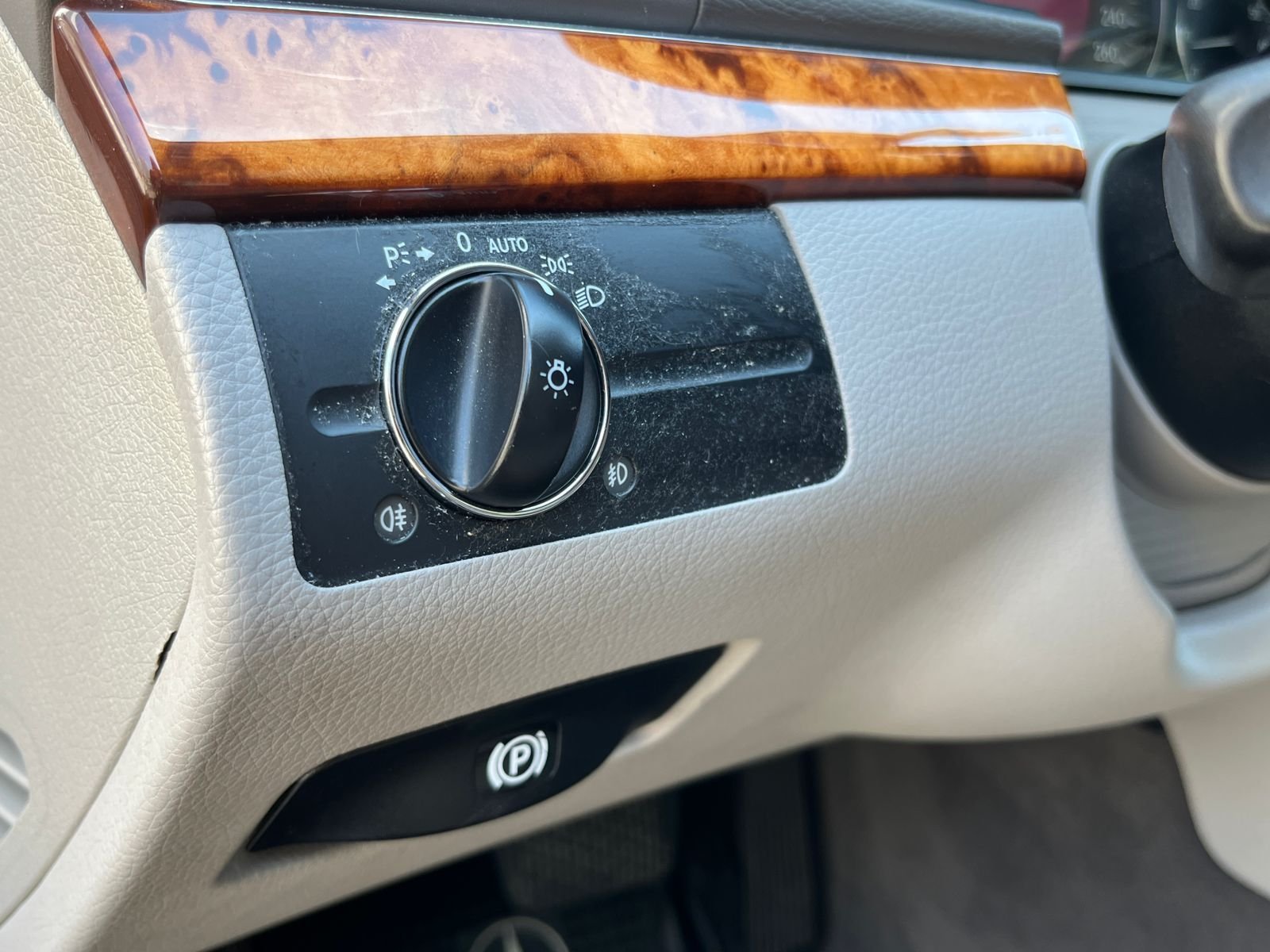 Mercedes-Benz E350 — foto 23 de 30