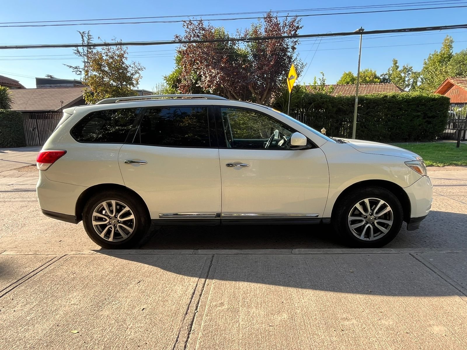 Nissan Pathfinder — foto 5 de 30