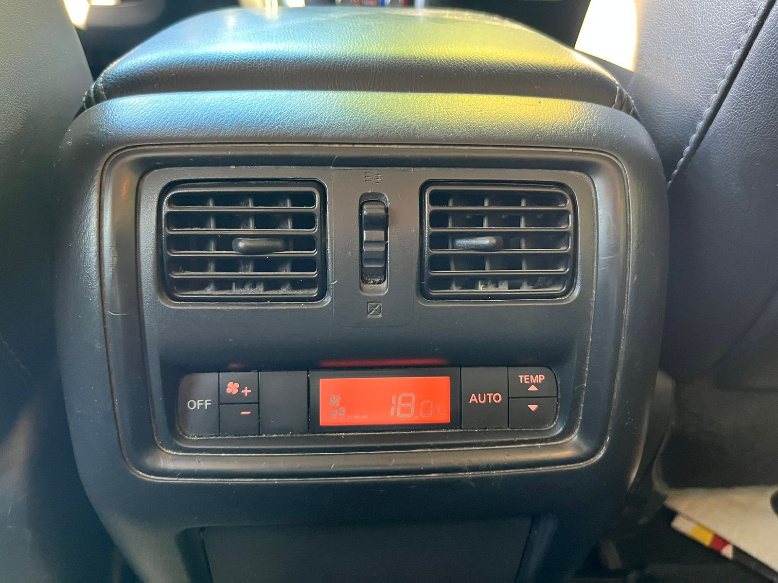 Nissan Pathfinder — foto 20 de 30