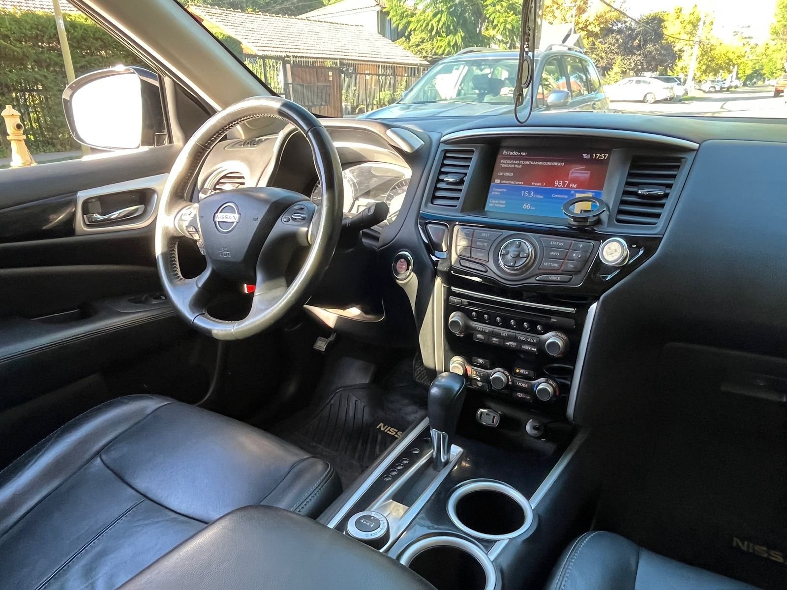 Nissan Pathfinder — foto 28 de 30