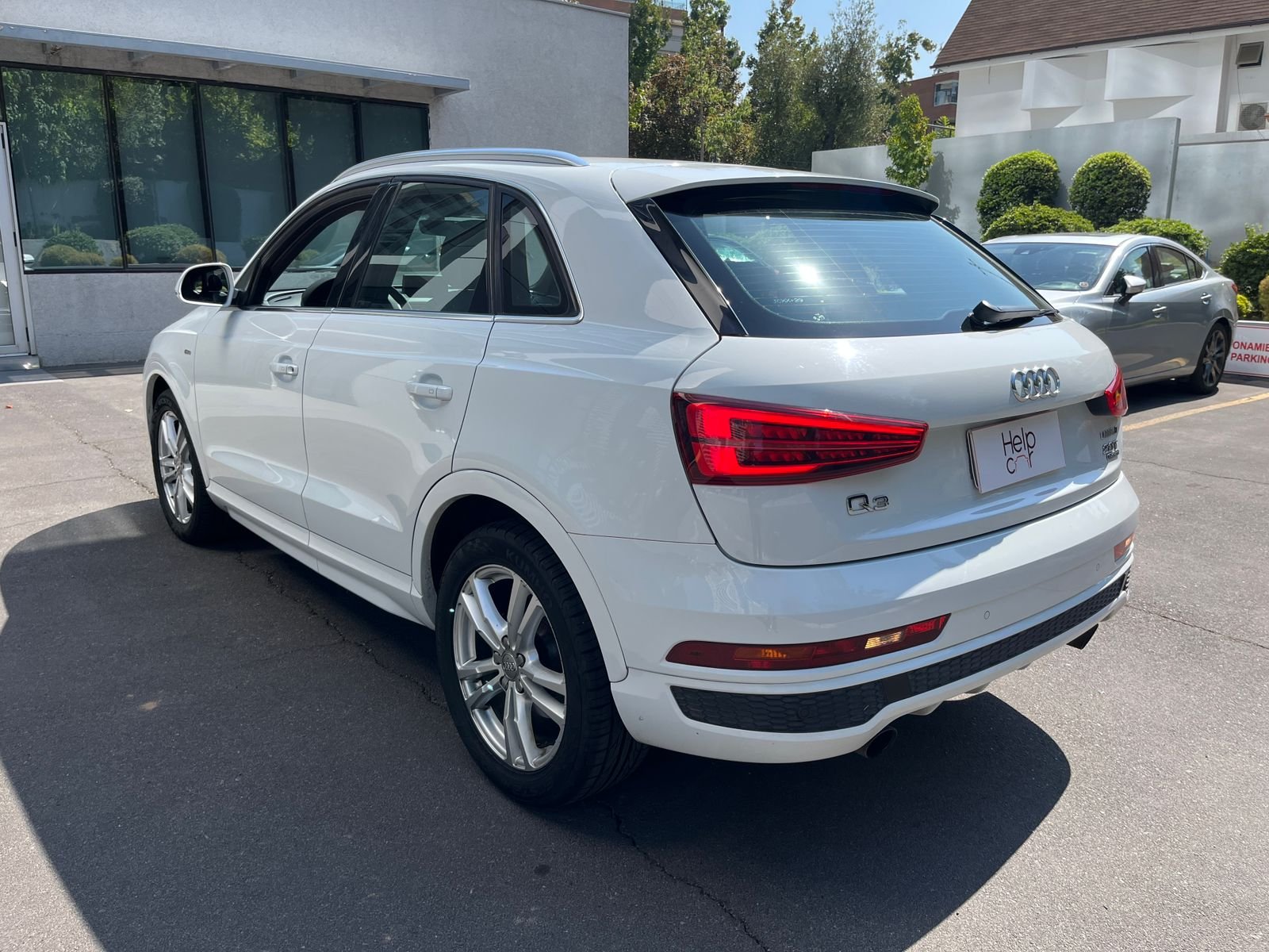 Audi Q3 — foto 2 de 34