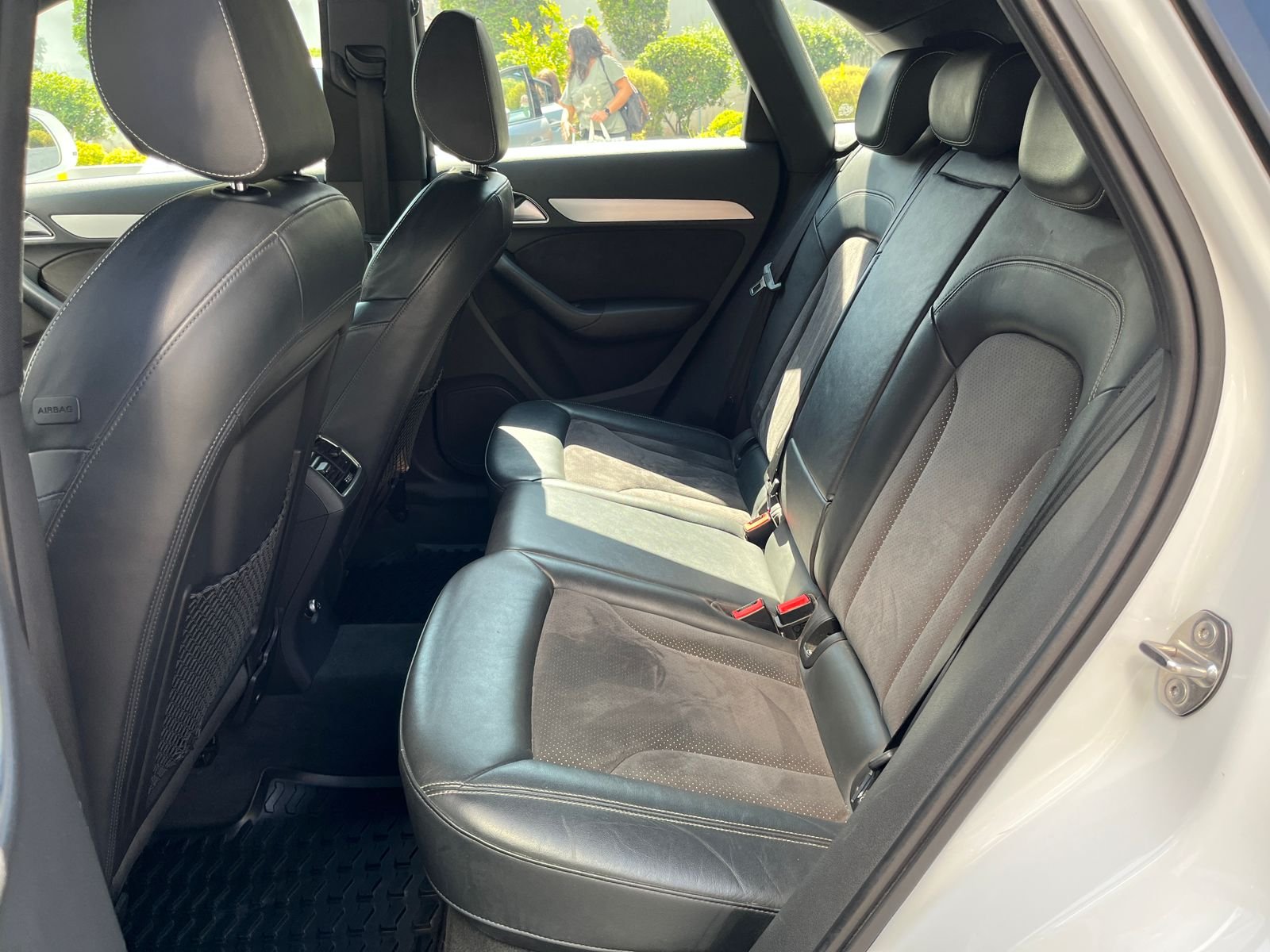 Audi Q3 — foto 8 de 34