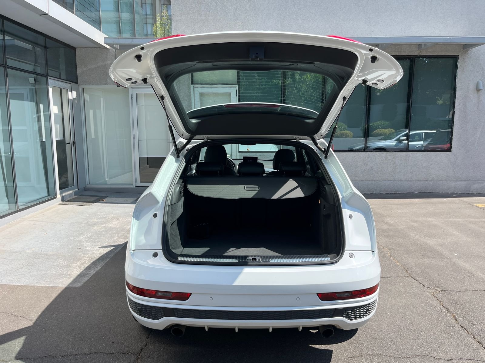 Audi Q3 — foto 9 de 34