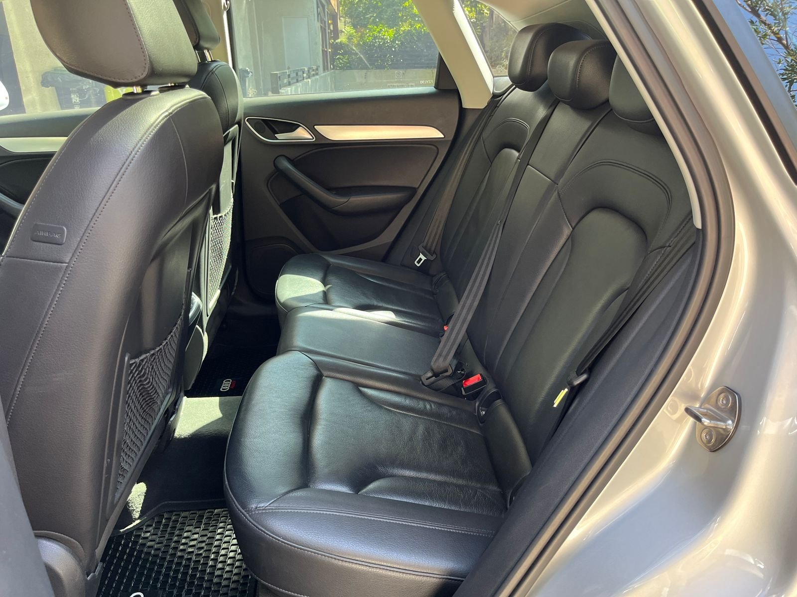 Audi Q3 — foto 9 de 33