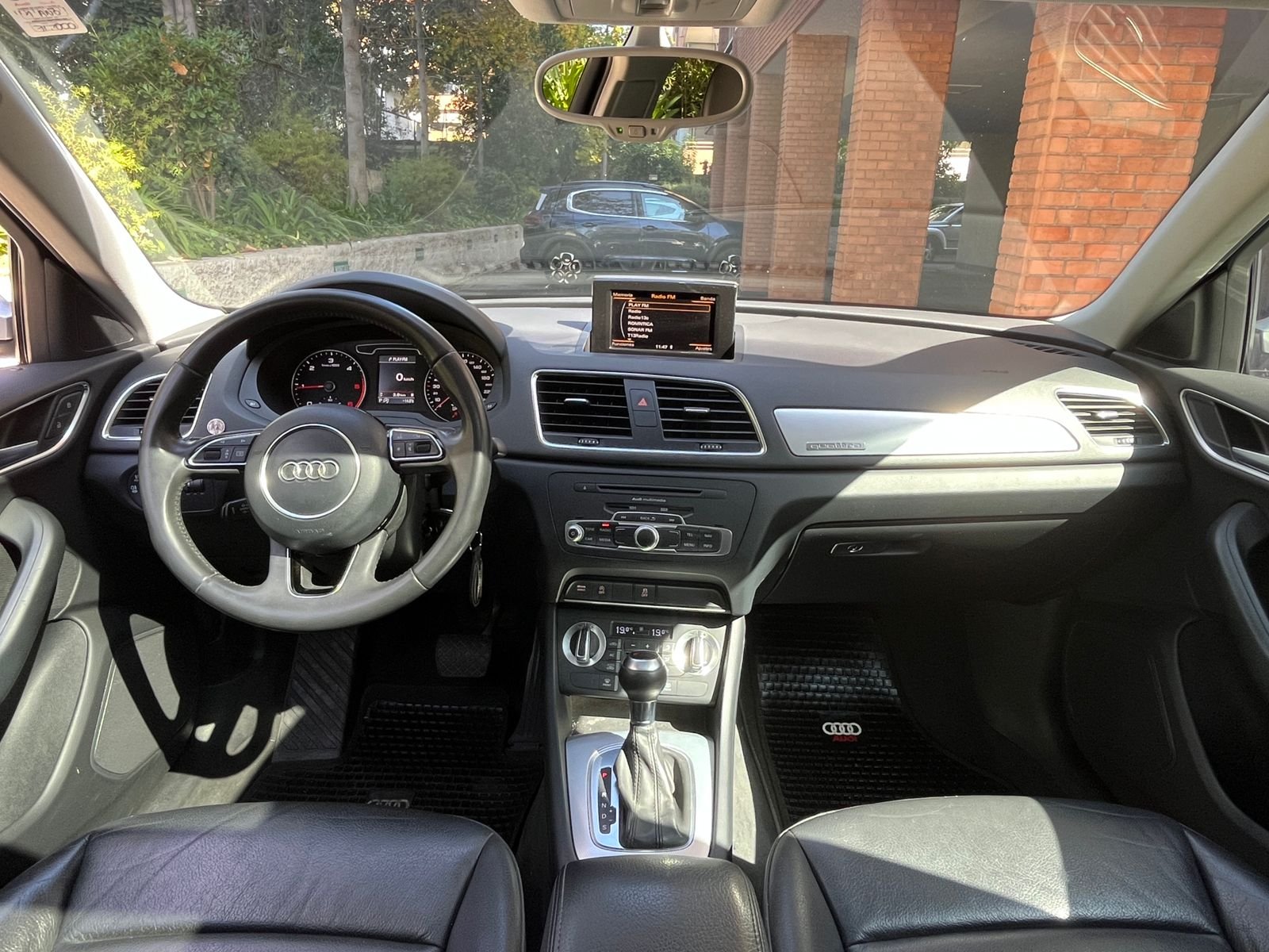 Audi Q3 — foto 11 de 33