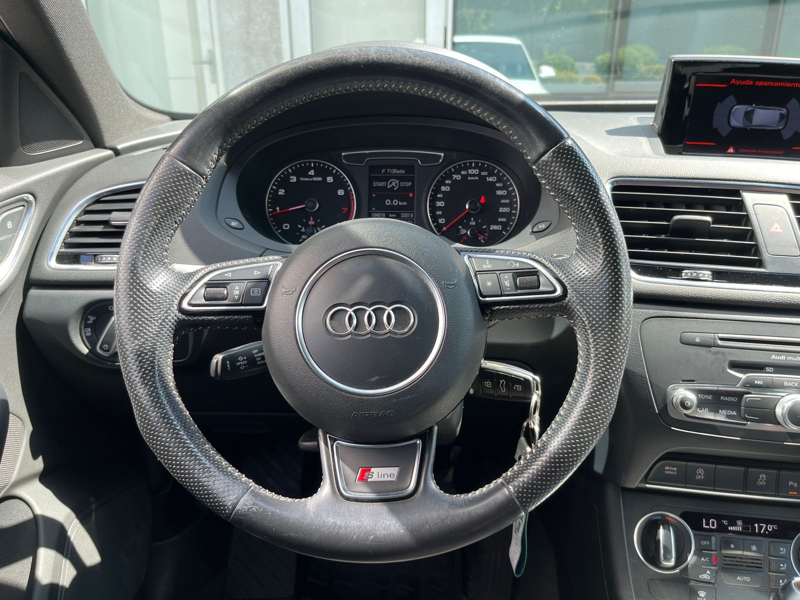 Audi Q3 — foto 12 de 34