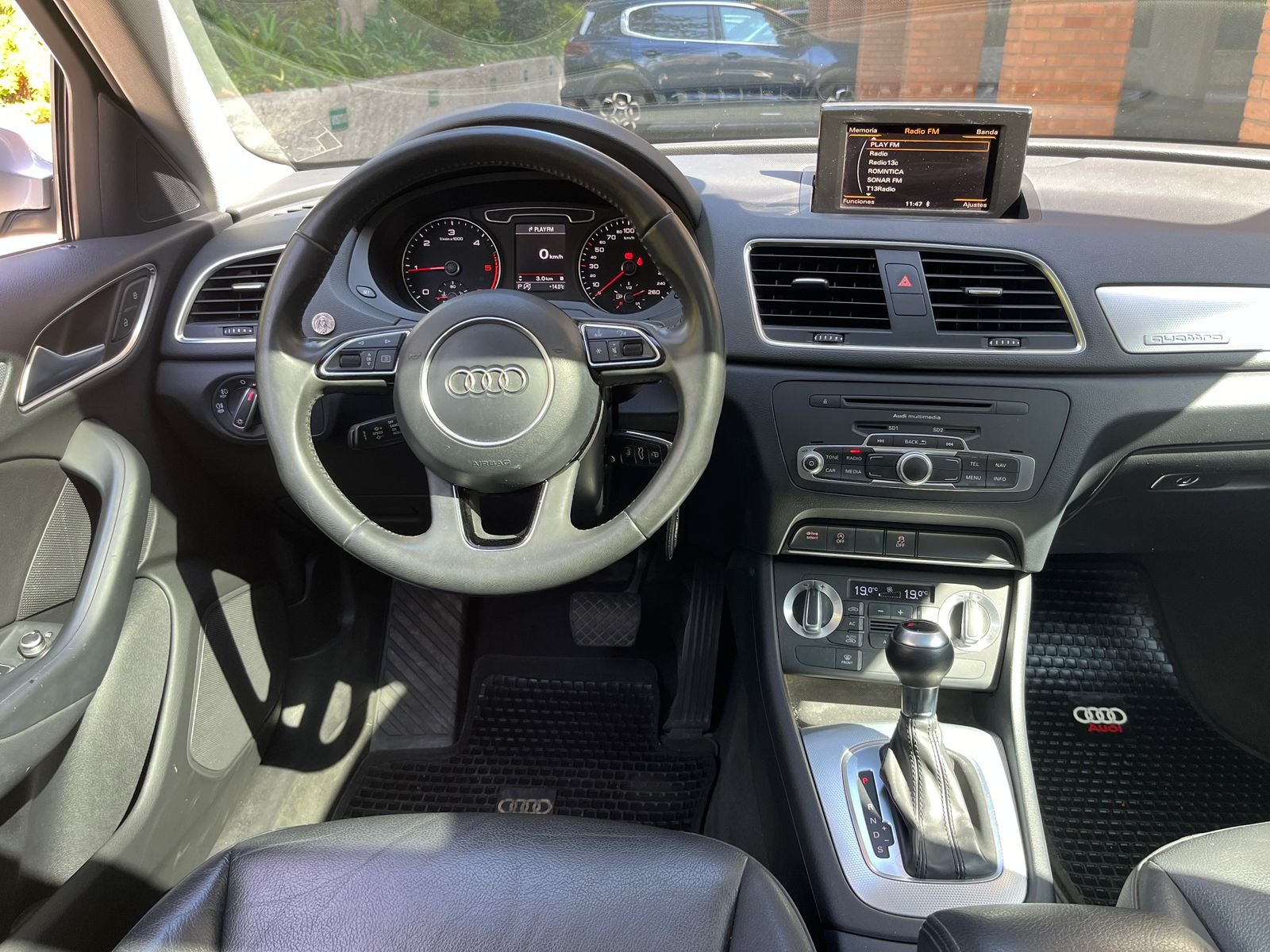 Audi Q3 — foto 12 de 33
