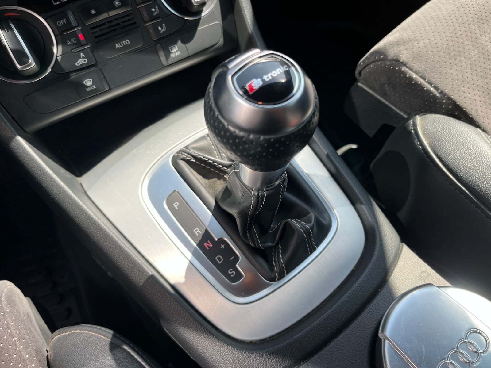 Audi Q3 — foto 17 de 34