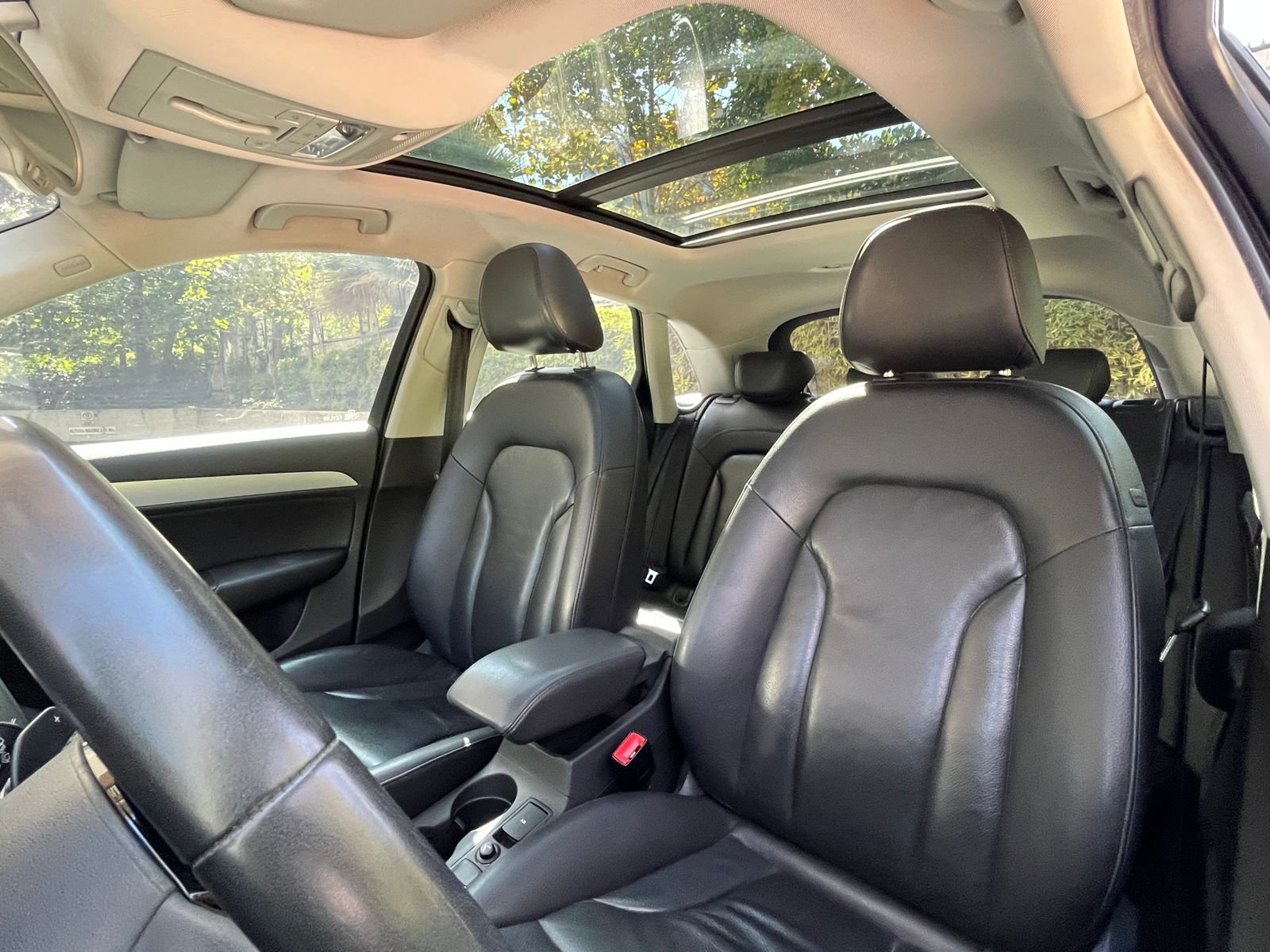 Audi Q3 — foto 18 de 33