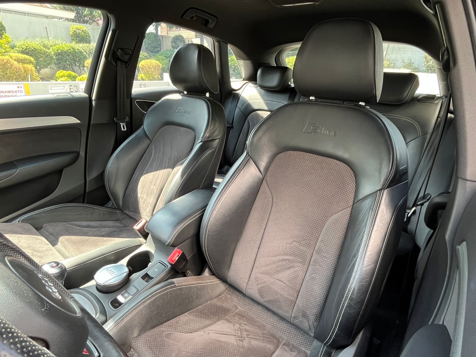 Audi Q3 — foto 19 de 34