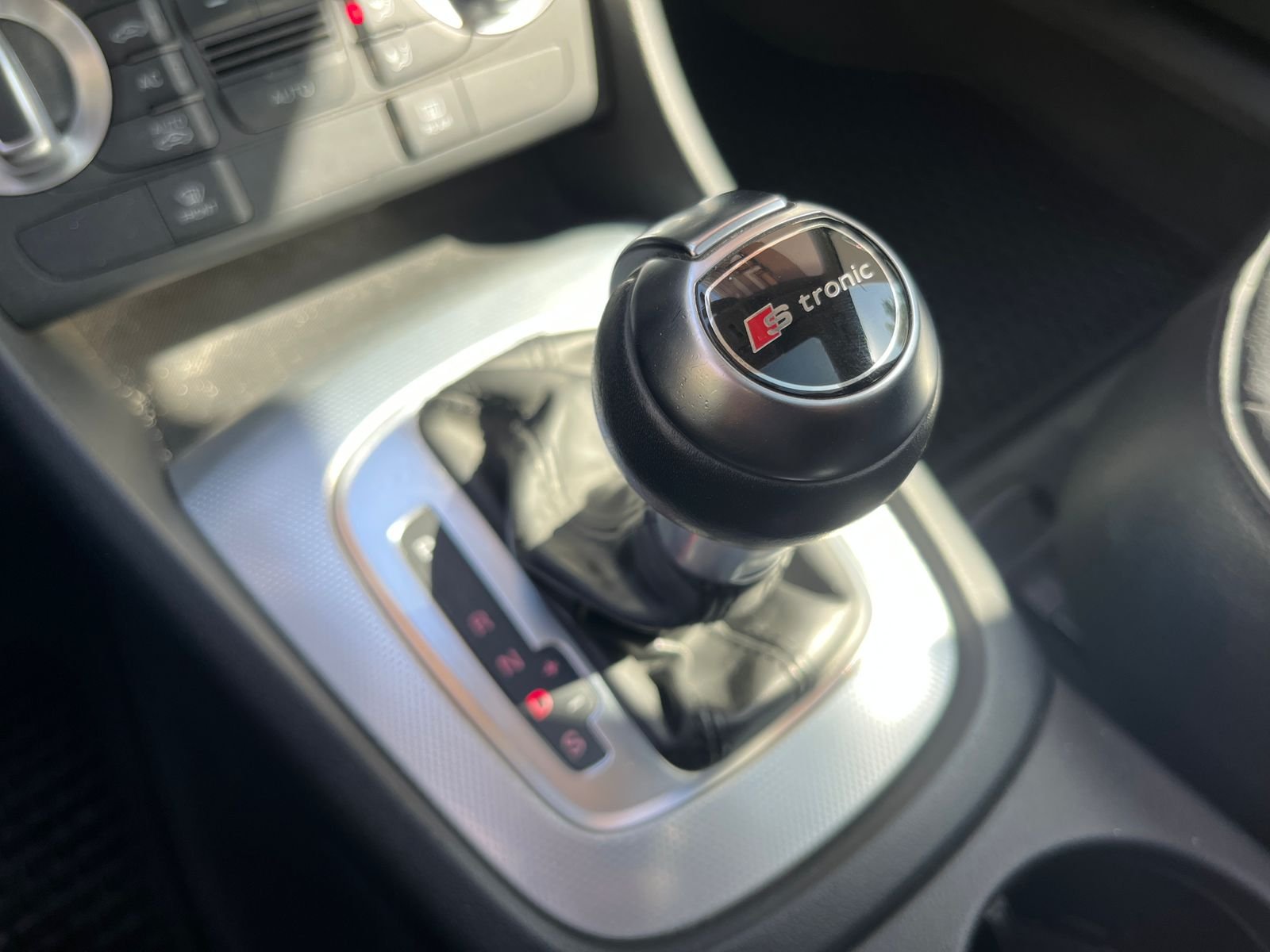 Audi Q3 — foto 26 de 33