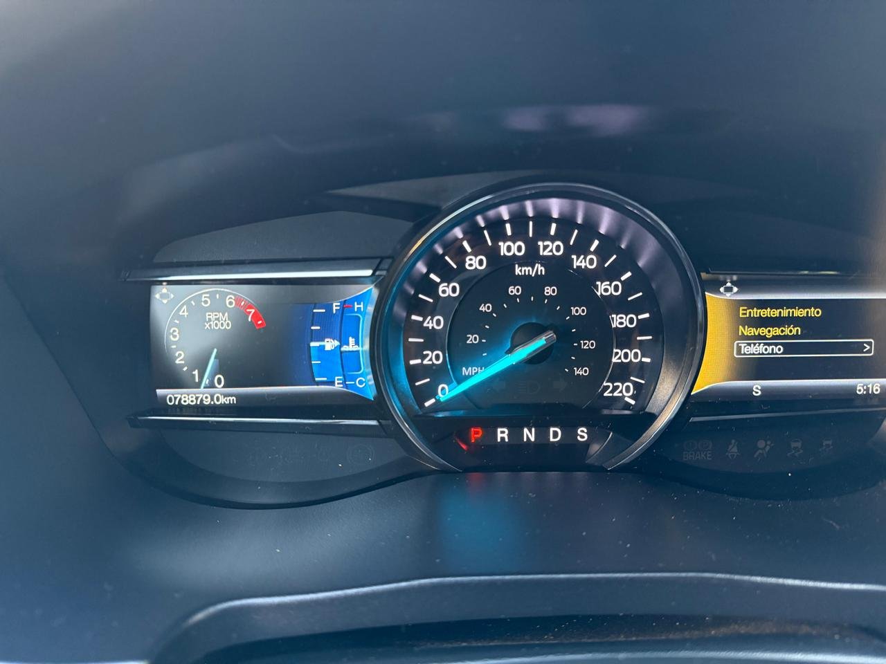 Ford Explorer — foto 16 de 26