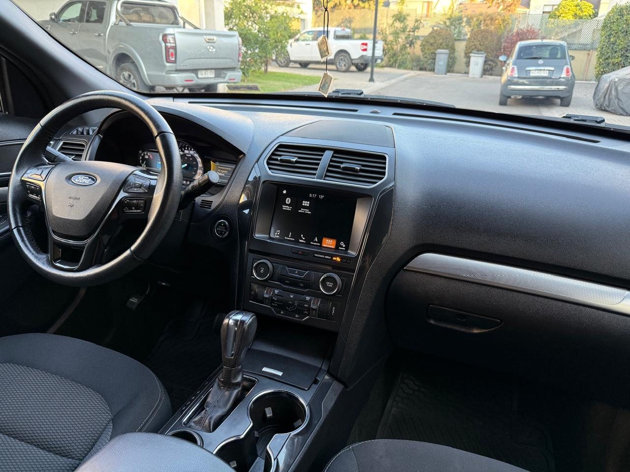 Ford Explorer — foto 22 de 26