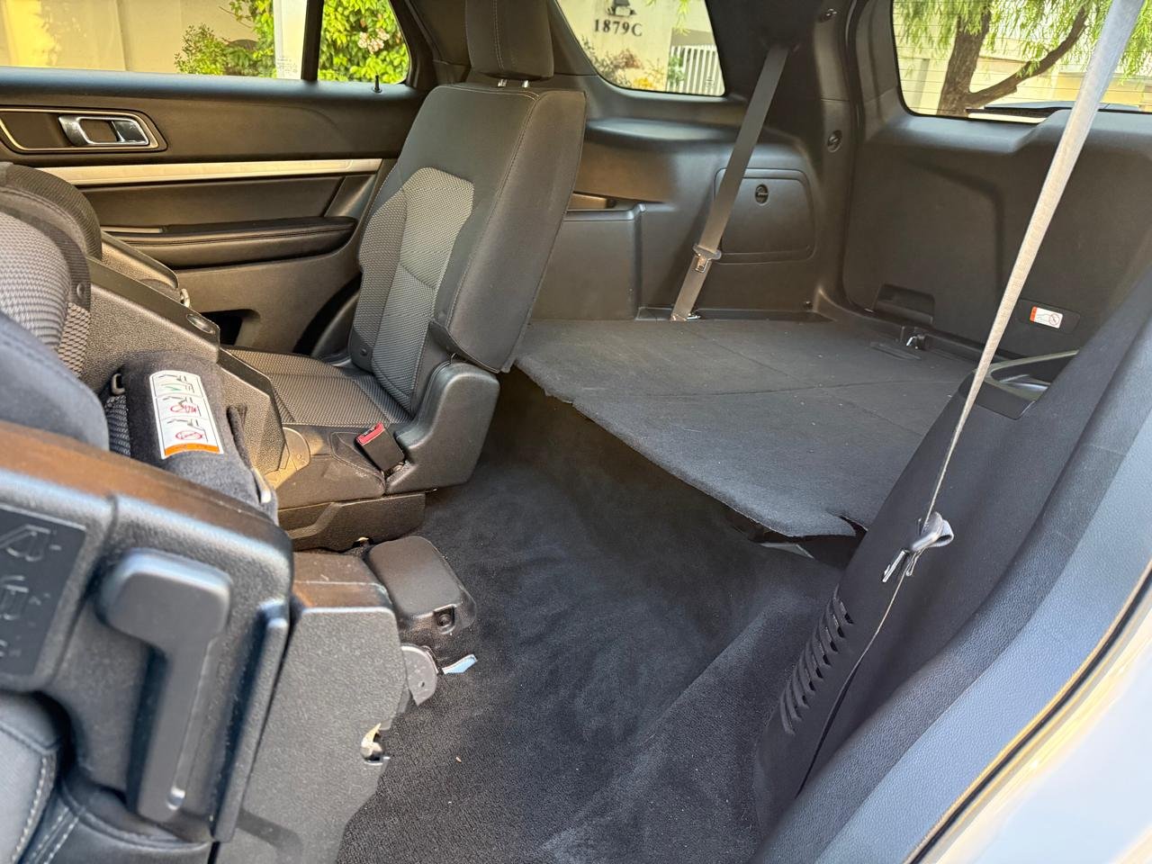 Ford Explorer — foto 23 de 26