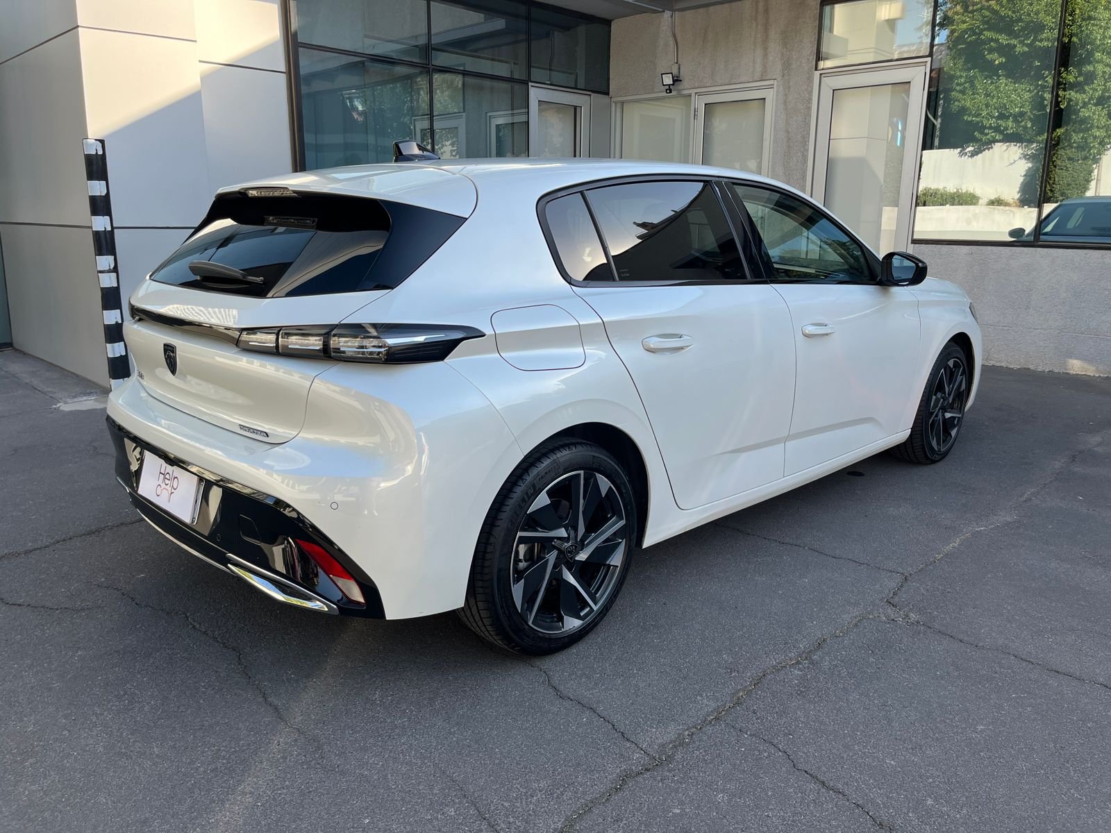 Peugeot 308 — foto 4 de 30