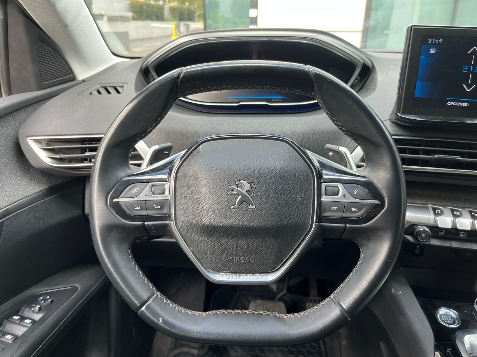 Peugeot 3008 — foto 13 de 29