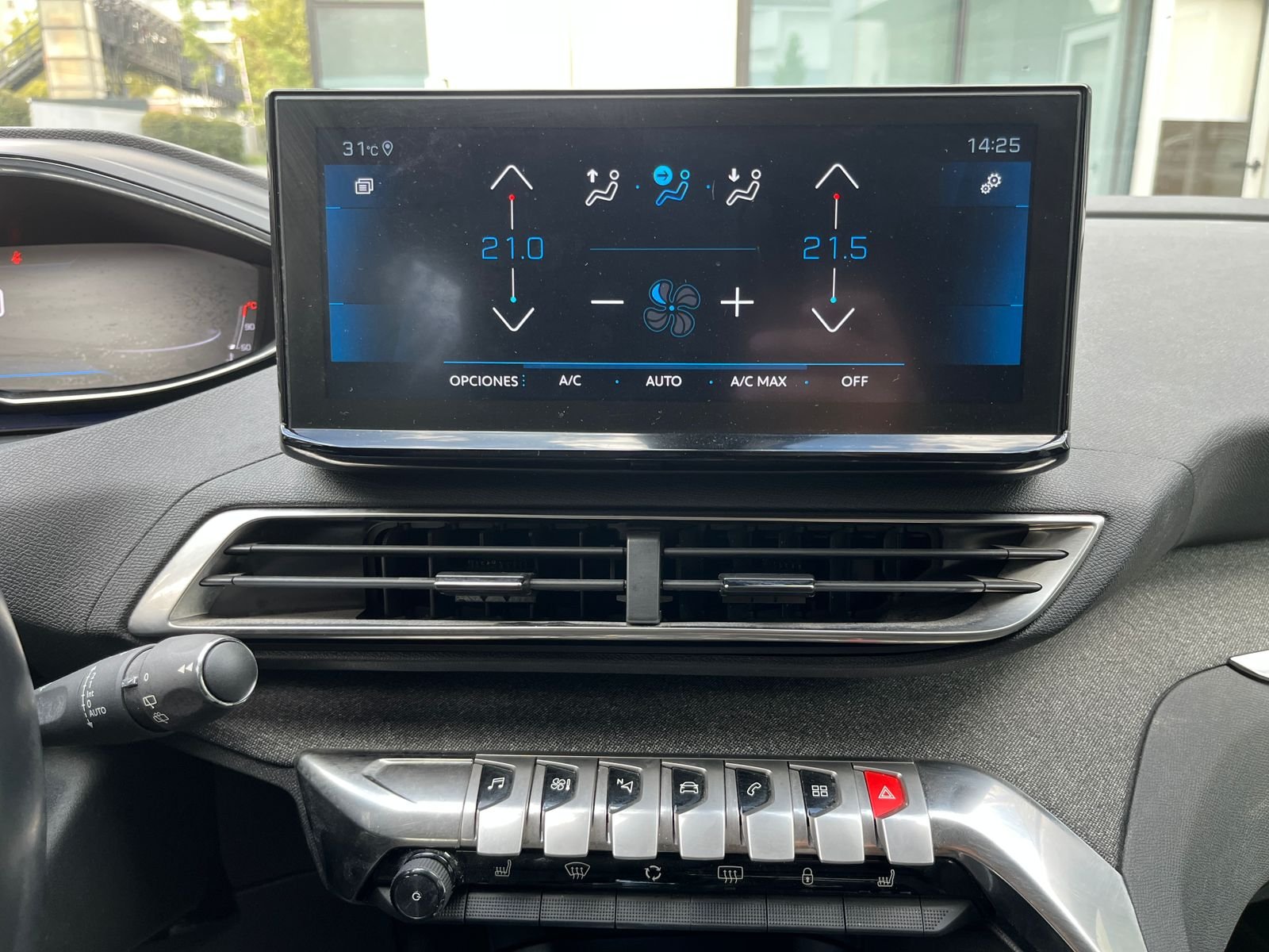 Peugeot 3008 — foto 14 de 29