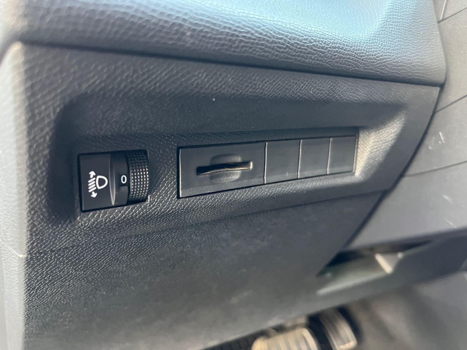 Peugeot 308 — foto 22 de 30
