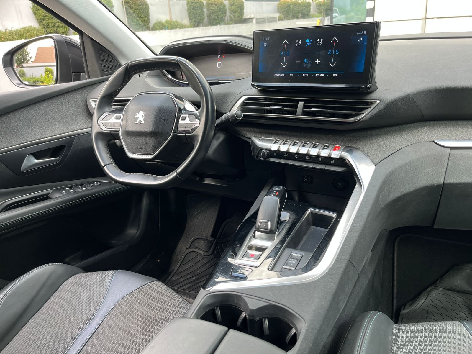Peugeot 3008 — foto 25 de 29